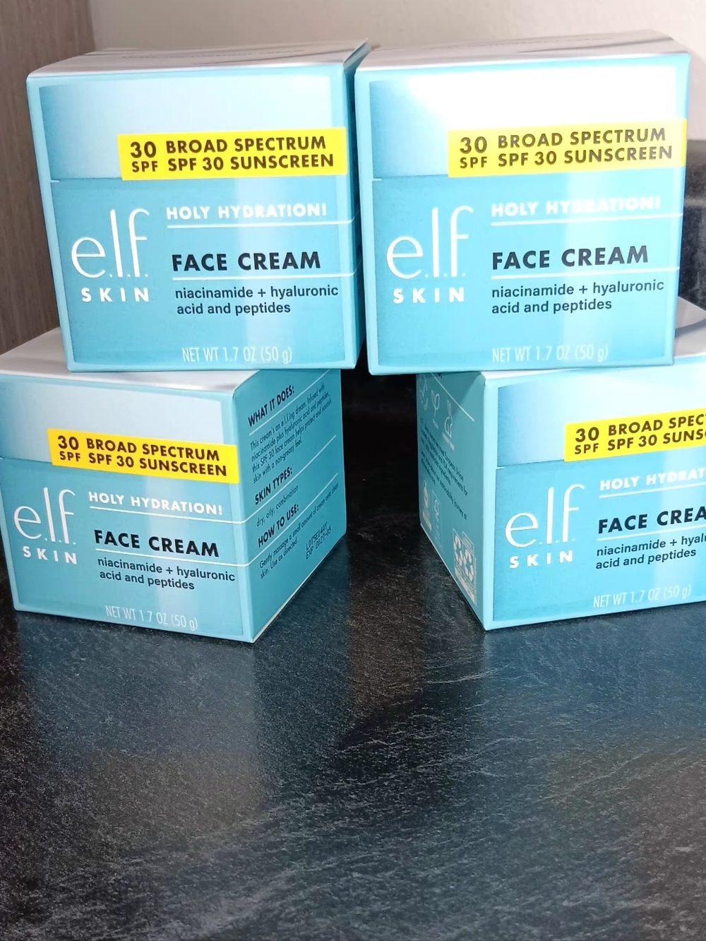 4 Holy Hydration! Face Cream SPF 30 — Aqua - Picture 4 of 6